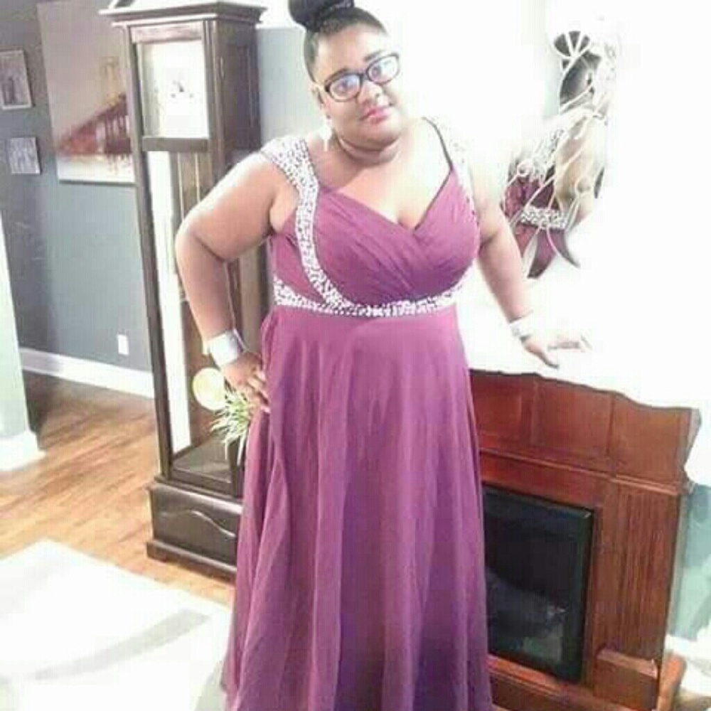 Prom dress it has been worn once and thats all